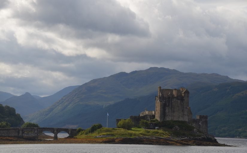 Tag 7 in Schottland – The five Sisters of Kintail, Haggis am Loch Ness und Caledonia<span class="calc_read_time_shower_title_span">4 Min. Lesezeit (ca.)</span>