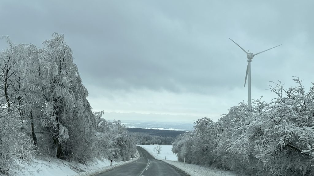 Kurz mal ein wenig Schnee<span class="calc_read_time_shower_title_span">38 sec Lesezeit (ca.)</span>