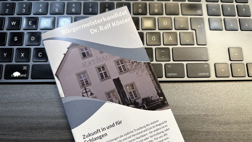 Kommunalwahl 2025 in Schlangen: Flyer-Analyse Dr. Ralf Köster<span class="calc_read_time_shower_title_span">5 Min. Lesezeit (ca.)</span>